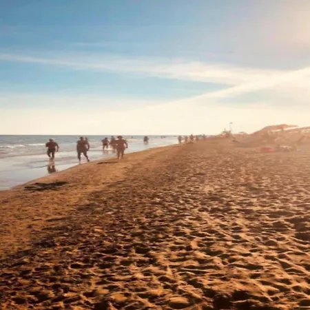 Colourful Flat With Balcony In Bibione