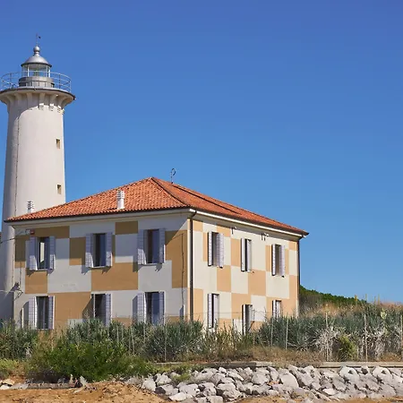 Colourful Flat With Balcony In * Bibione