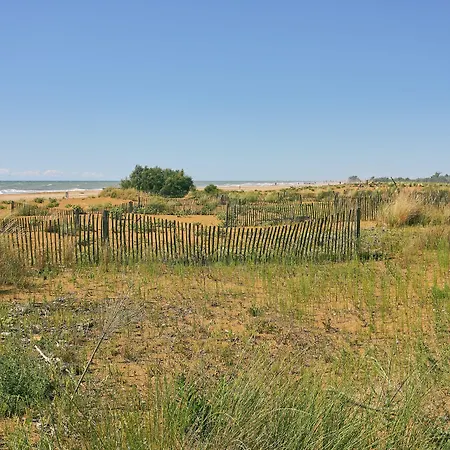 Colourful Flat With Balcony In *