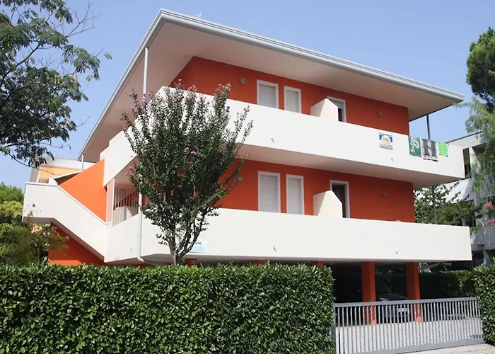 Colourful Flat With Balcony In *